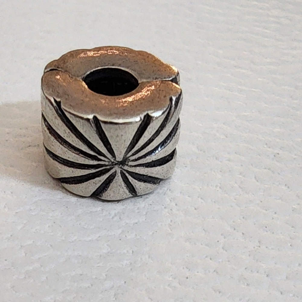 Pandora Starbust Clip - Picture 6 of 6